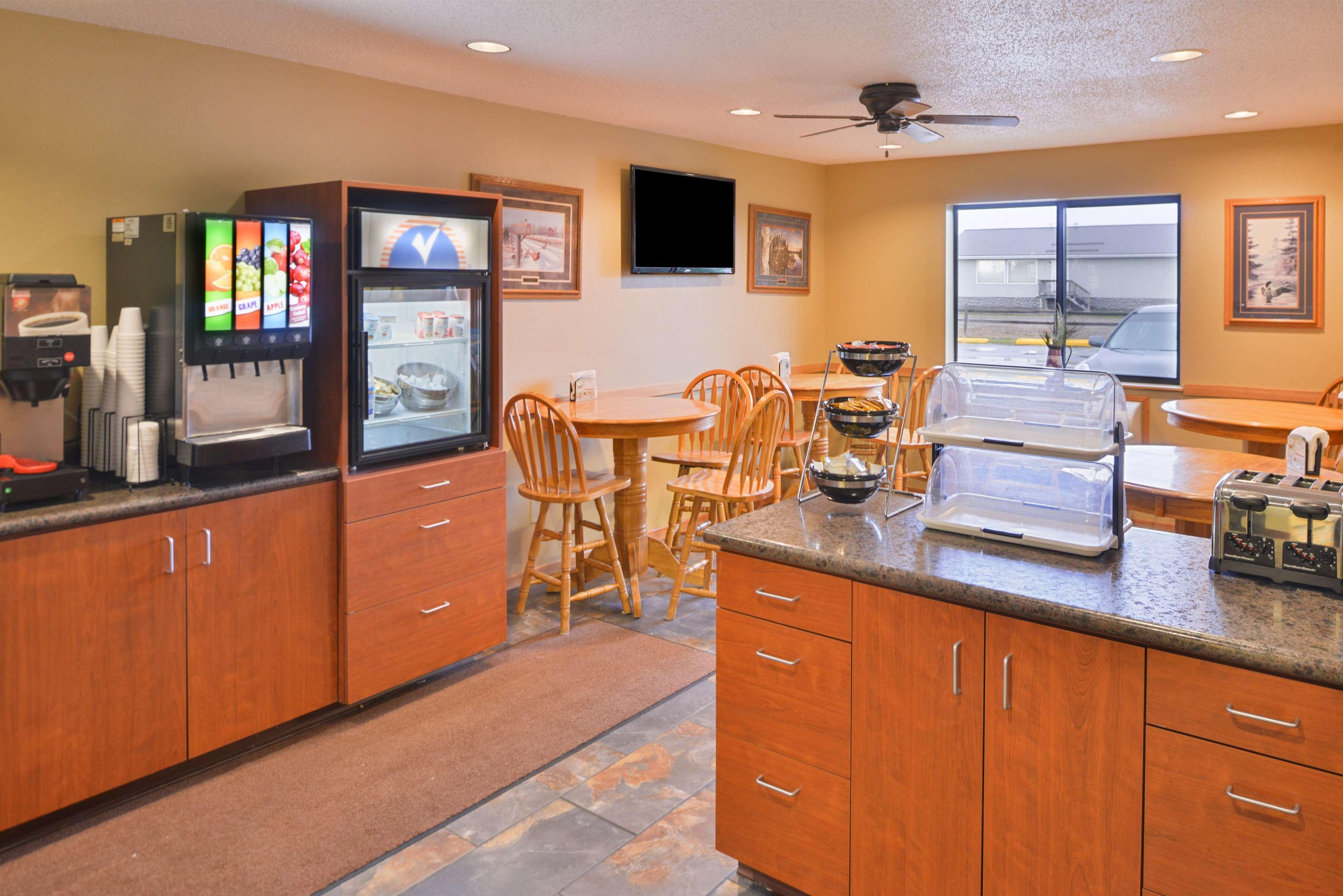America'S Best Value Inn & Suites International Falls Exteriör bild