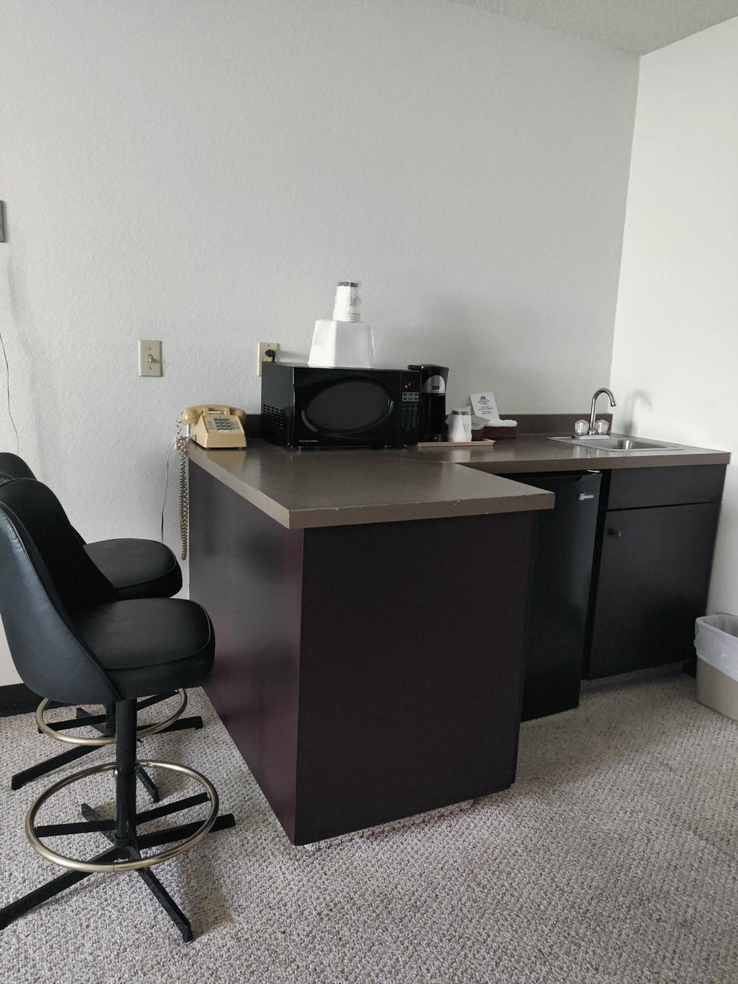 America'S Best Value Inn & Suites International Falls Exteriör bild